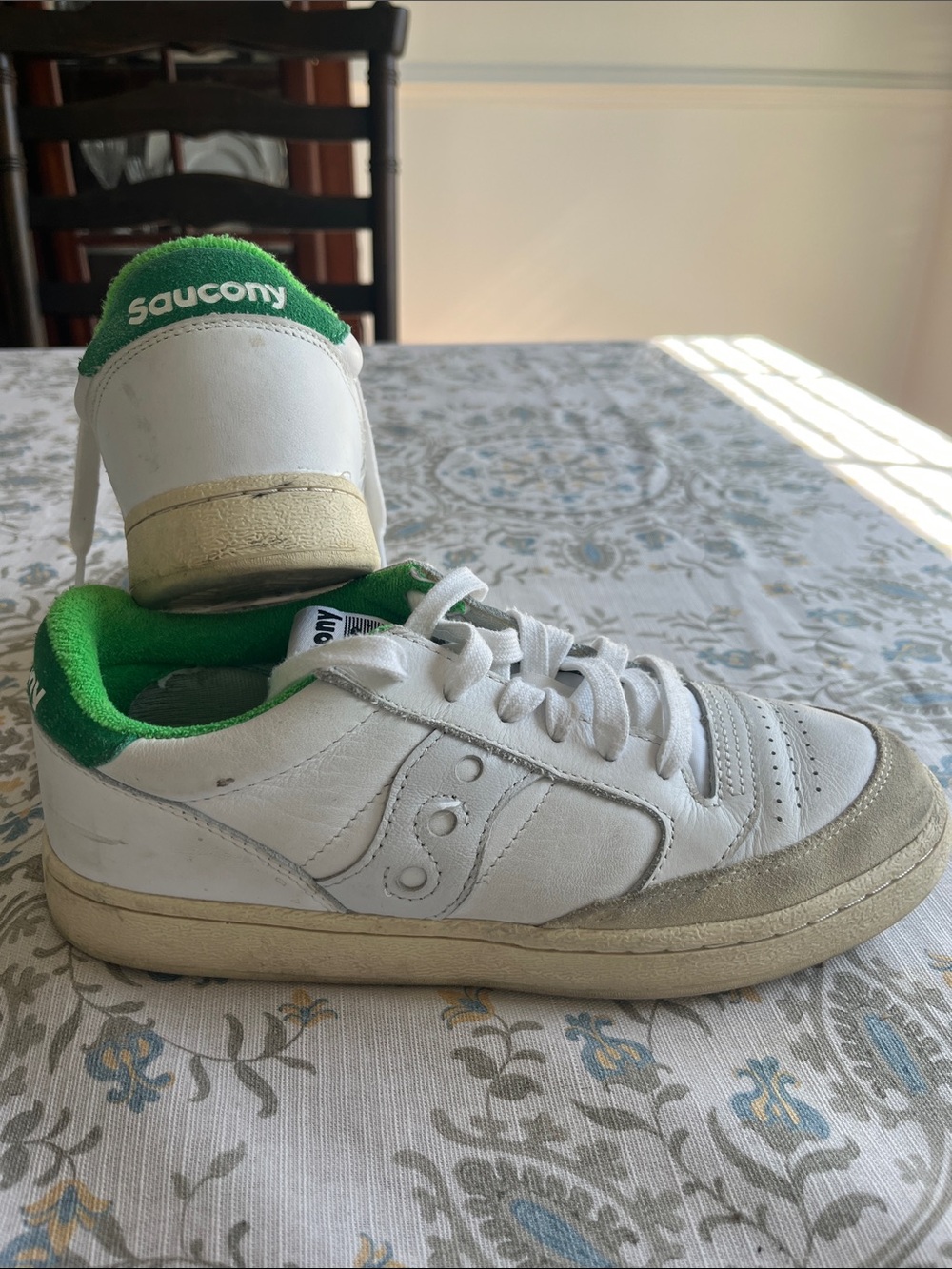 Saucony White Leather Sneakers with Green Lining